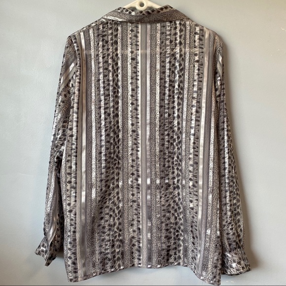 Vintage Animal Print Blouse - Picture 7 of 8